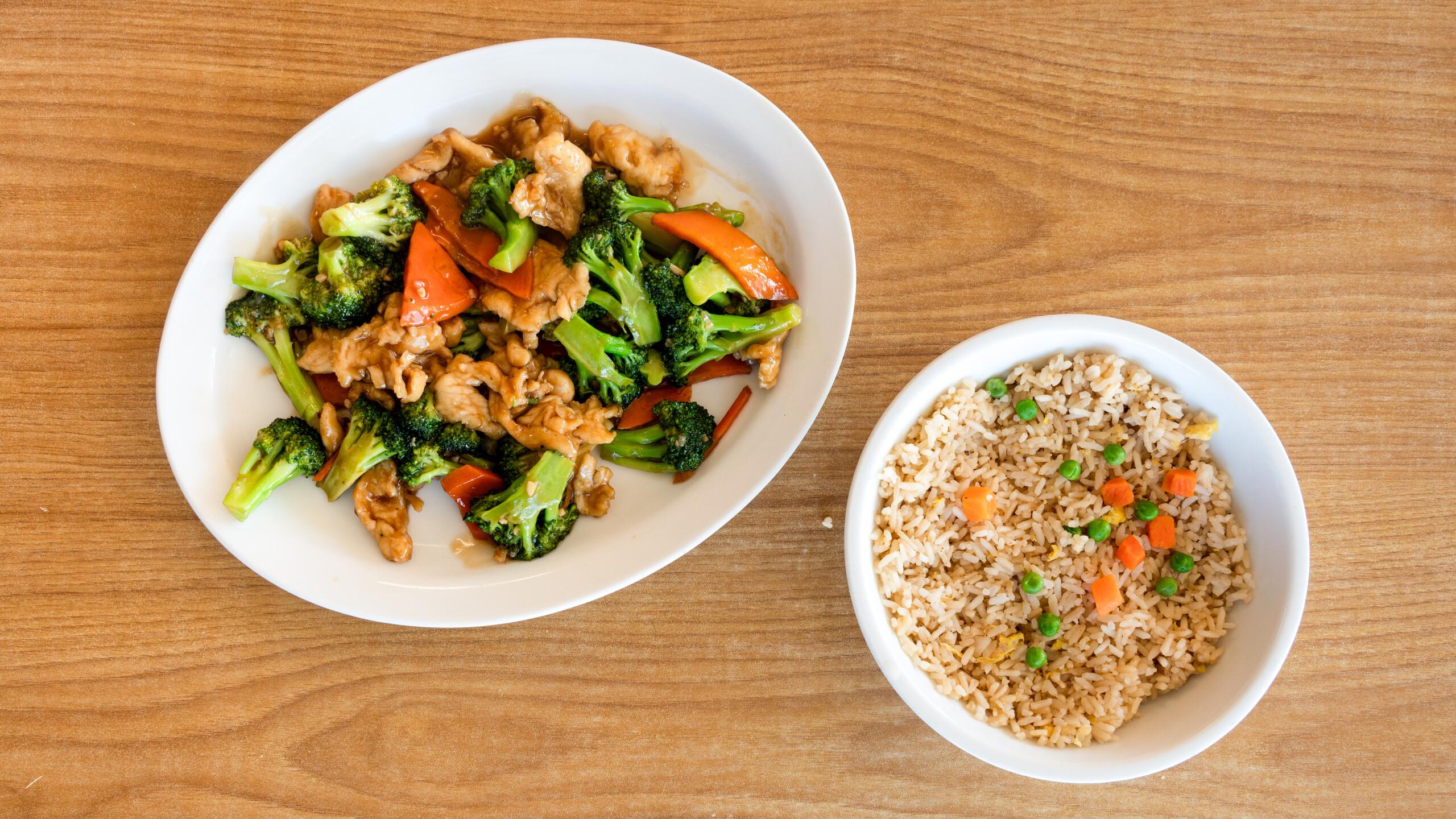 L-CHICKEN BROCCOLI.
