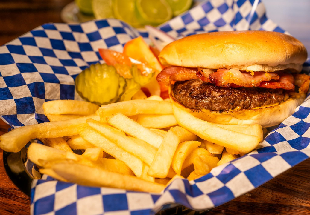 Lunch Playa Burger.