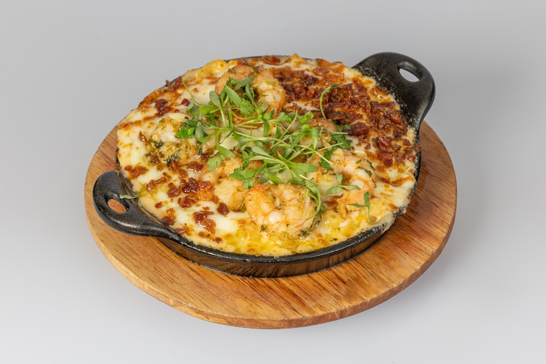 Seafood Mac Carbonara.