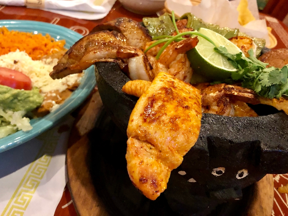 El Molcajete.