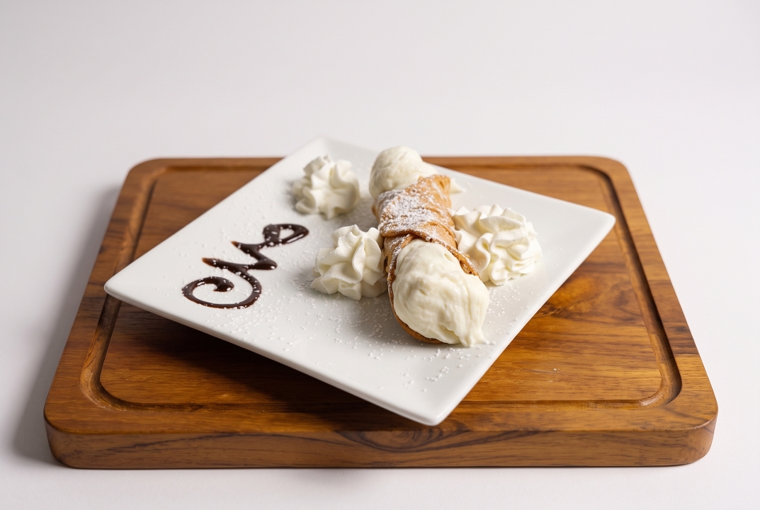 Cannoli.