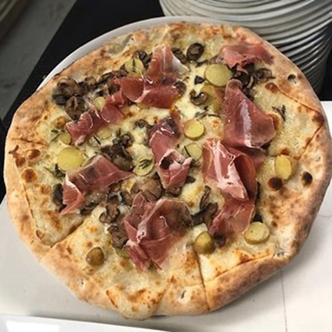 Colliano Pizza.