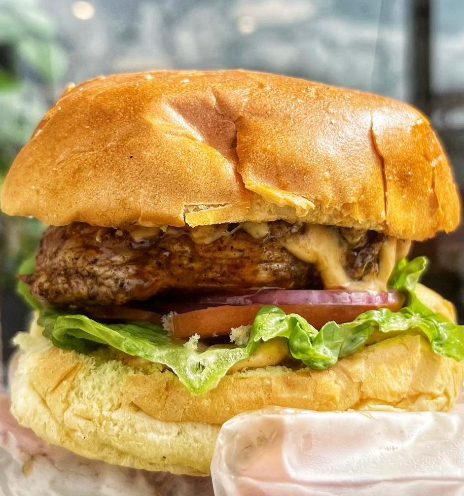 JERK CHICKEN BURGER.