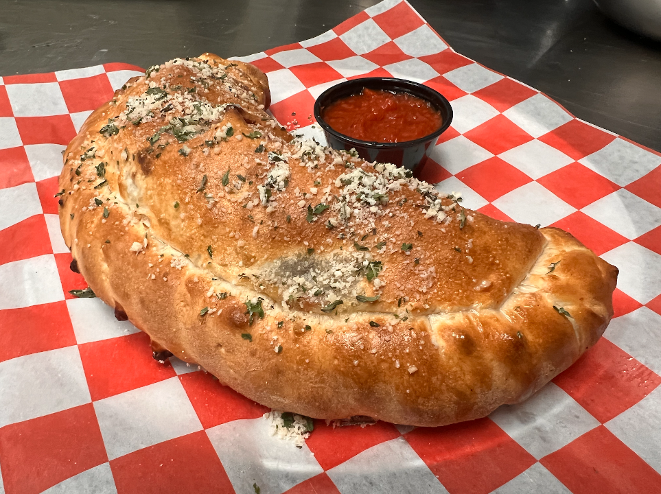Calzone (includes Mozz and Ricotta Cheese).