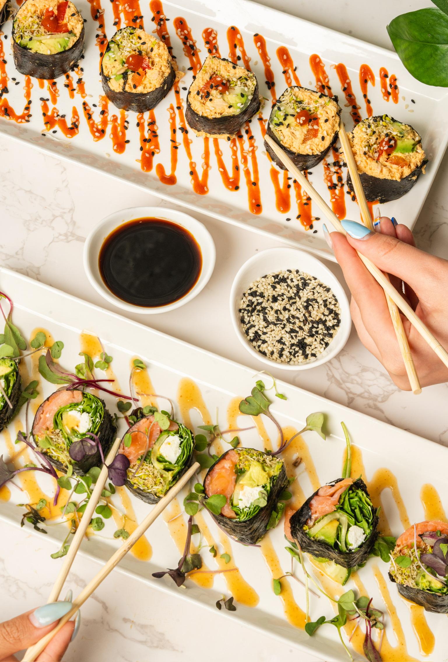 SMOKED SALMON ROLL*.