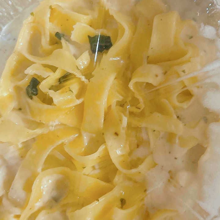 Kids-Fettuccini Alfredo.