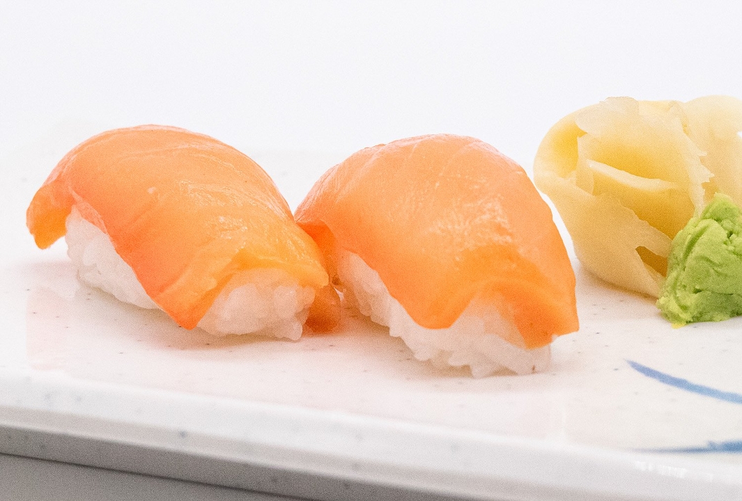 Smoked Salmon/Iburi Sake.