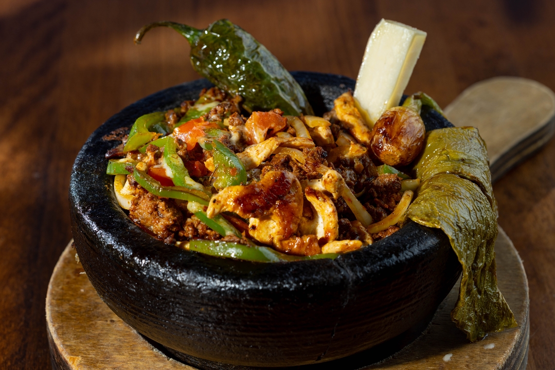 Molcajete.