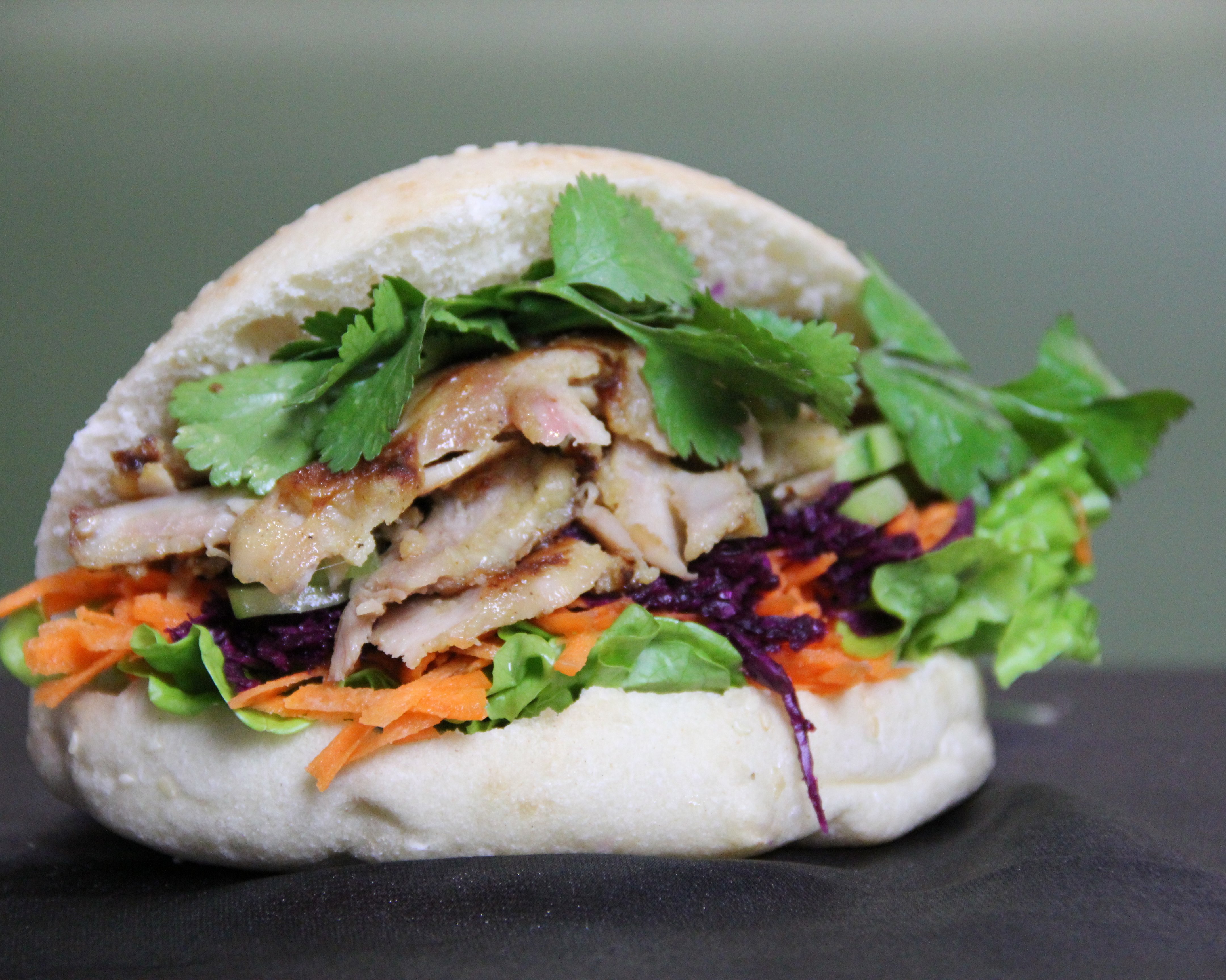 sandwich Banh-mi seul  🧀🧅 🥙🍟🥤 🥗