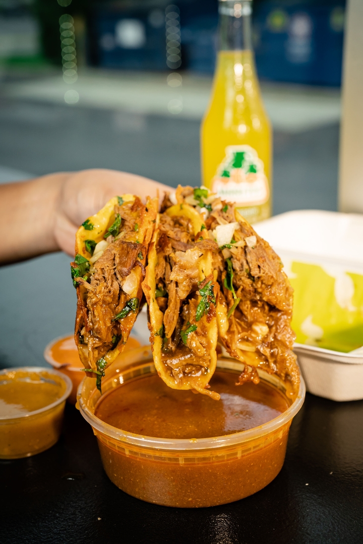 3x Birria Tacos w/ Consomé.