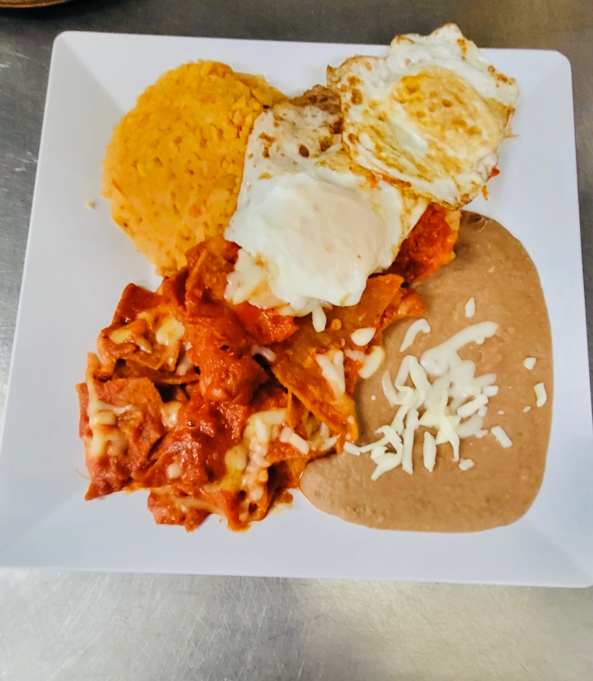 CHILAQUILES DURANGO ROJOS.