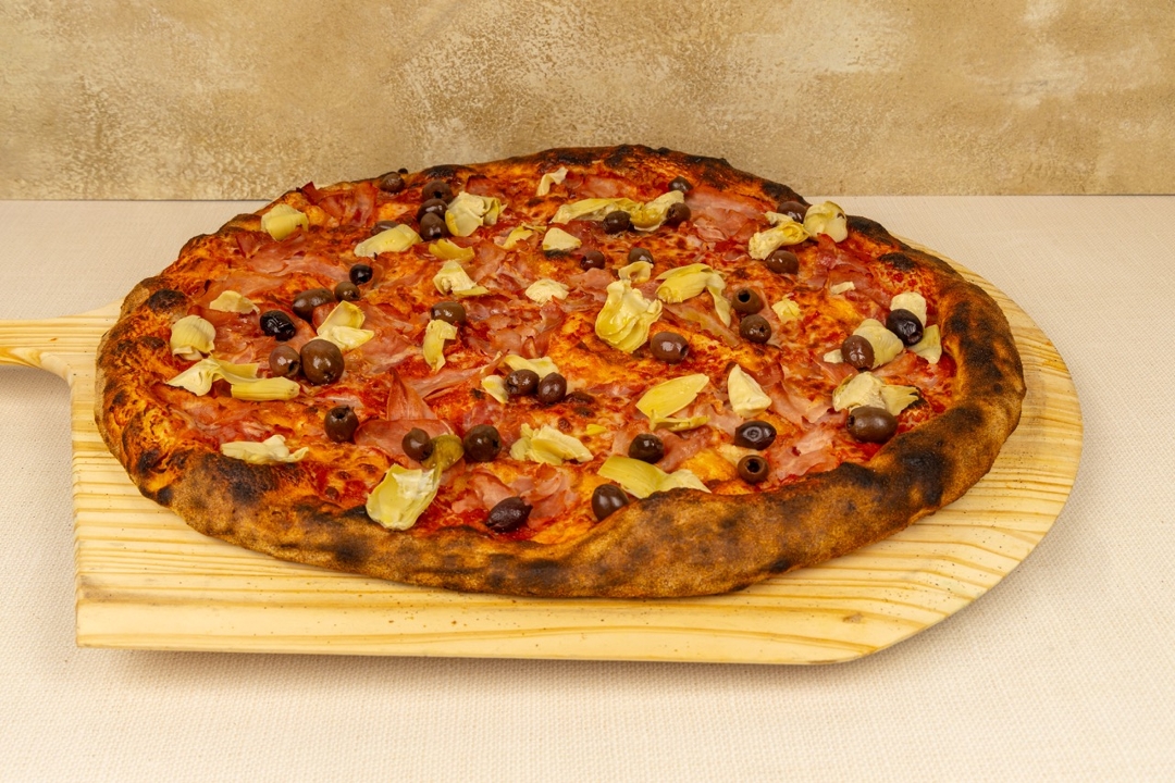 Capricciosa Pizza.