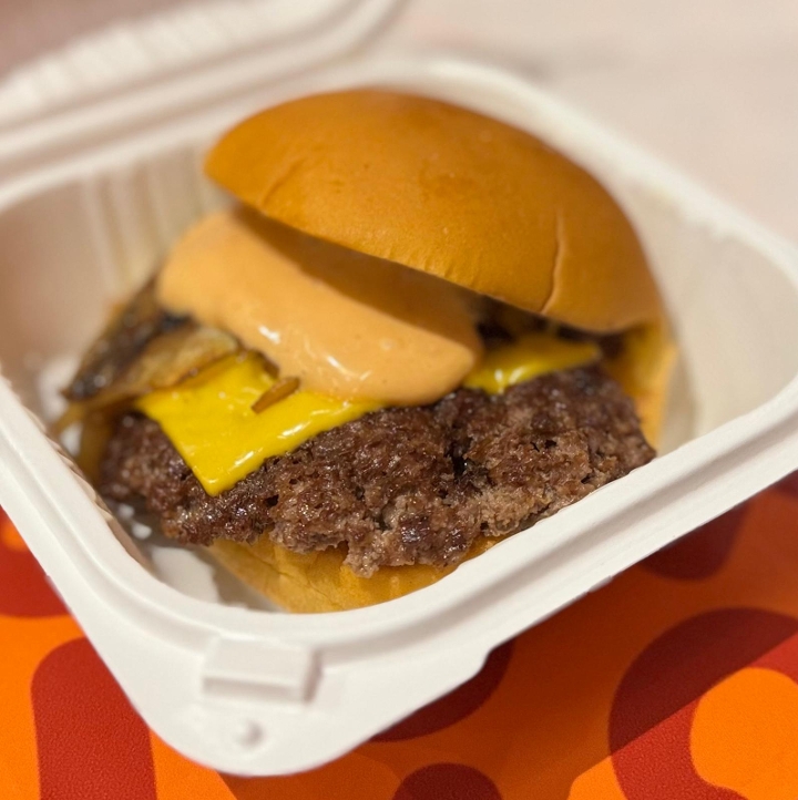 YoYo Smash Burger.
