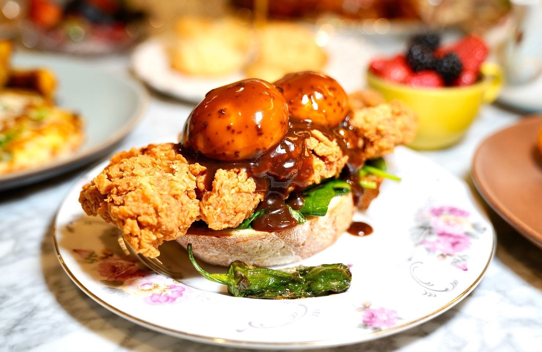 Fried Chicken Benedict.