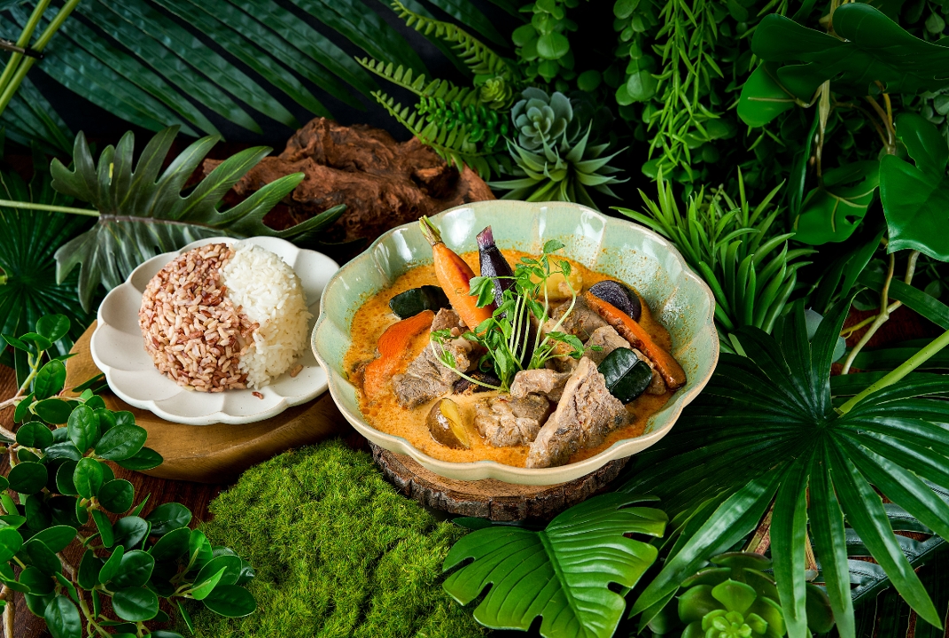 Coconut Curry With Beef Short ribs M 10 Serving.