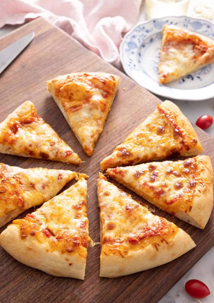 Cheese Pizza.