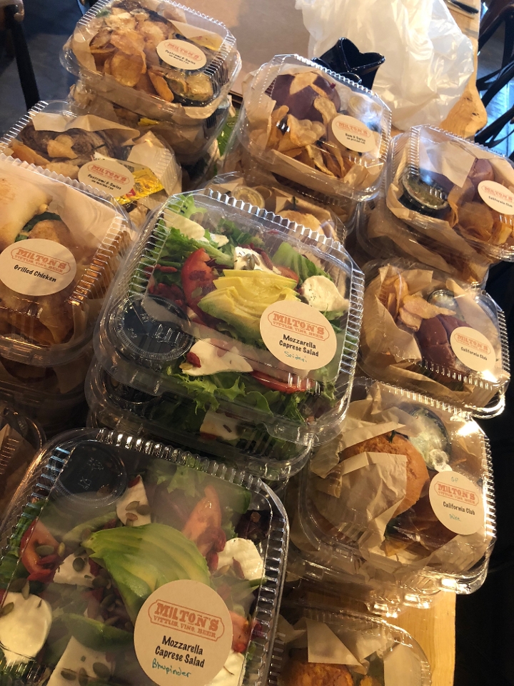 Sandwich Boxed Lunch (minimum order of 5).