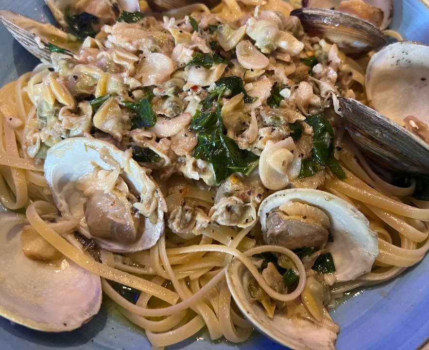 Linguini With White Clam Sauce.