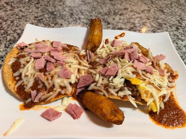 Huevos Motuleños.