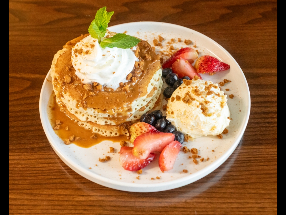 “NEW” BISCOFF PANCAKES.