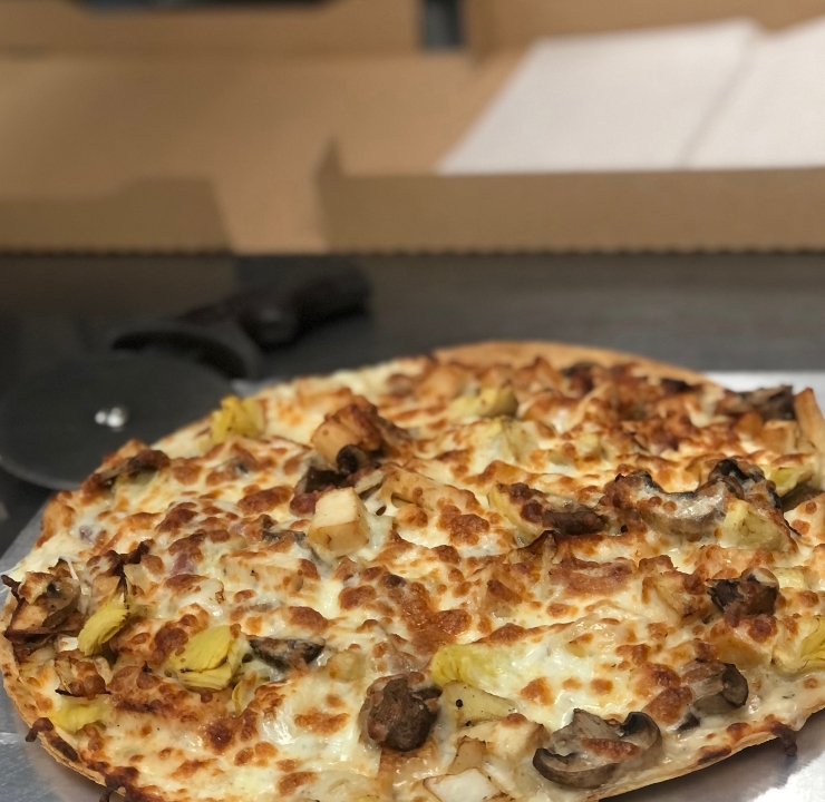 Chicken Bacon Onion Artichoke Alfredo Pizza (12 Inch).