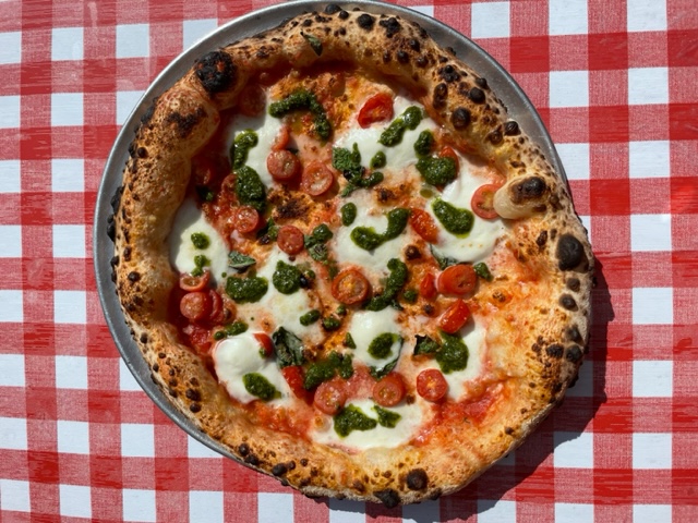 Salsa pizza.