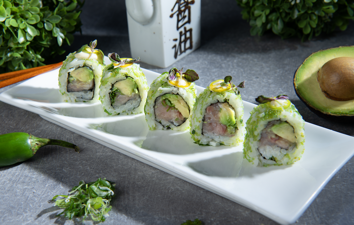 Hamachi Roll.