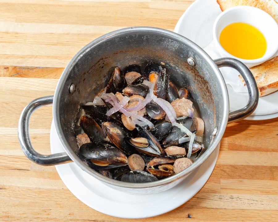Pub Style Mussels.