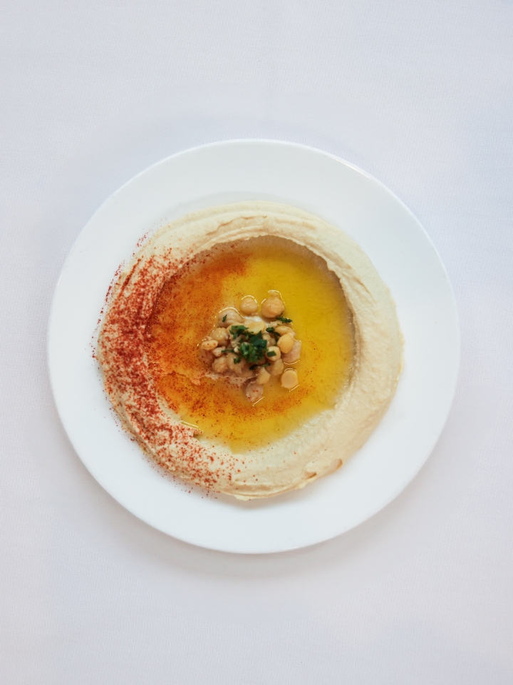 HUMMUS.