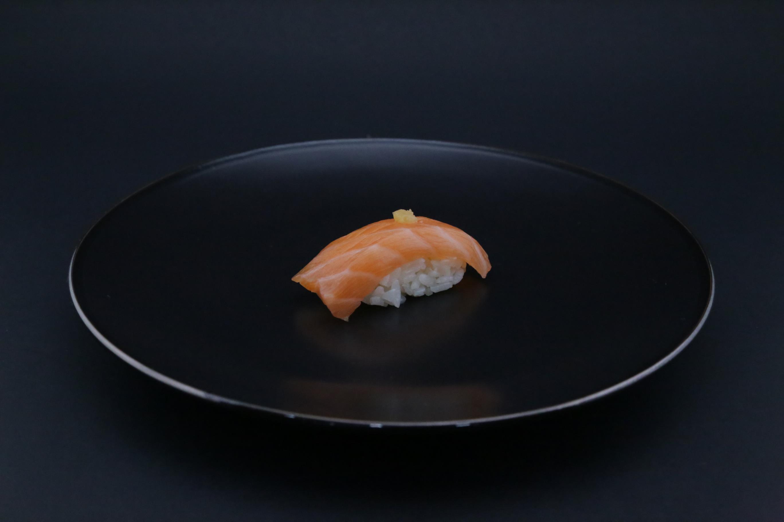 Scottish Salmon Belly Nigiri (2pcs).