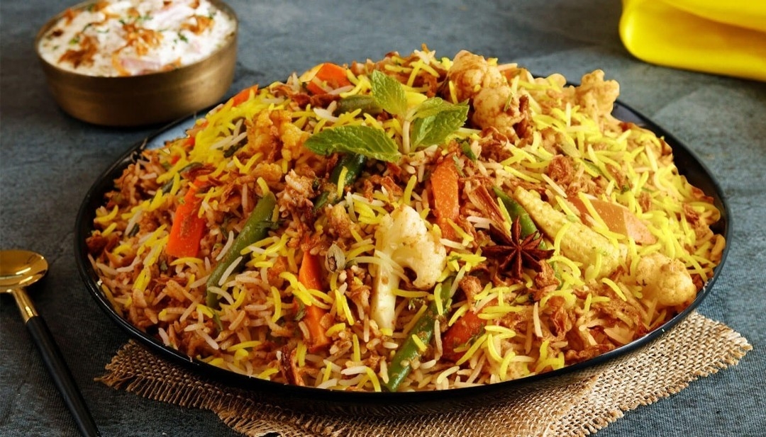 Awadhi Veg Biryani (Medium).