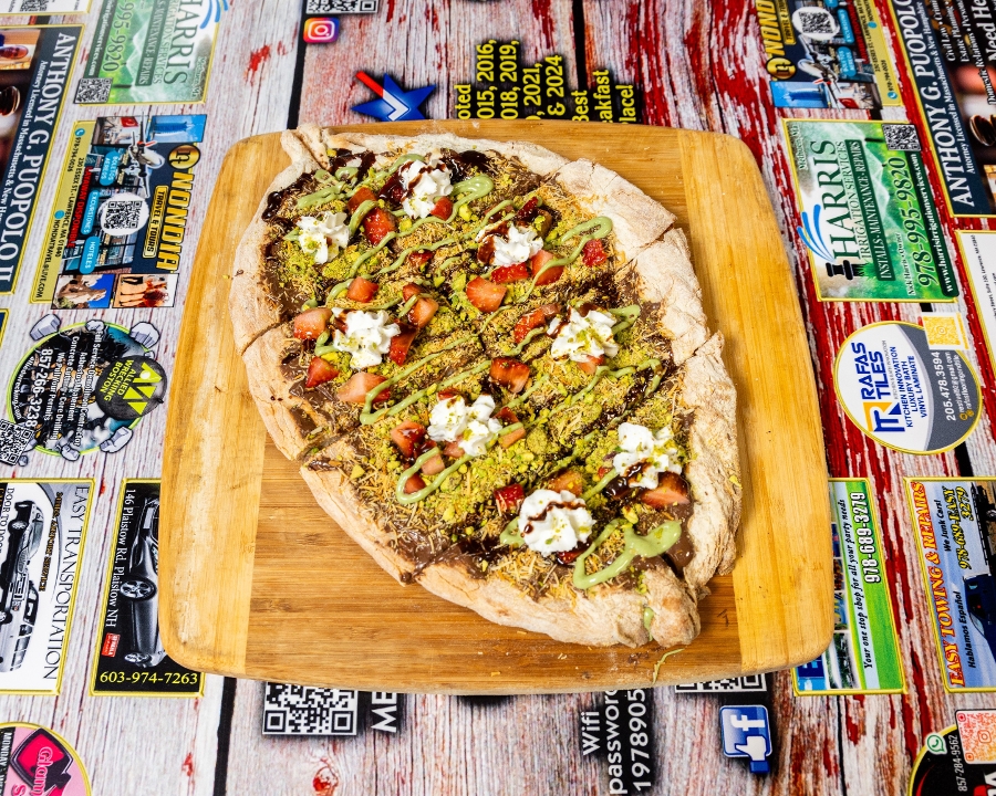 Dubai Chocolate Boat.