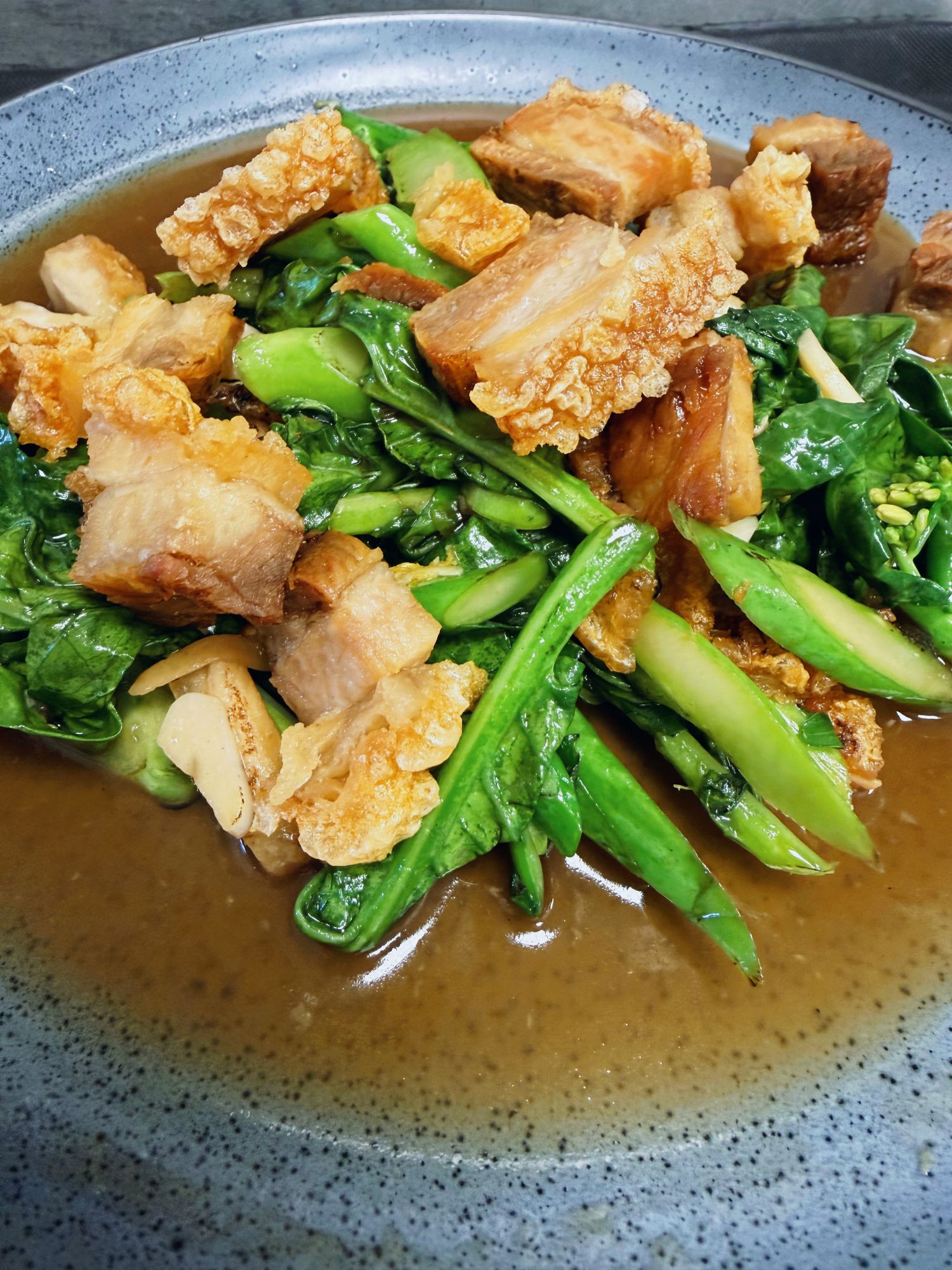 Kana Moo Krob.