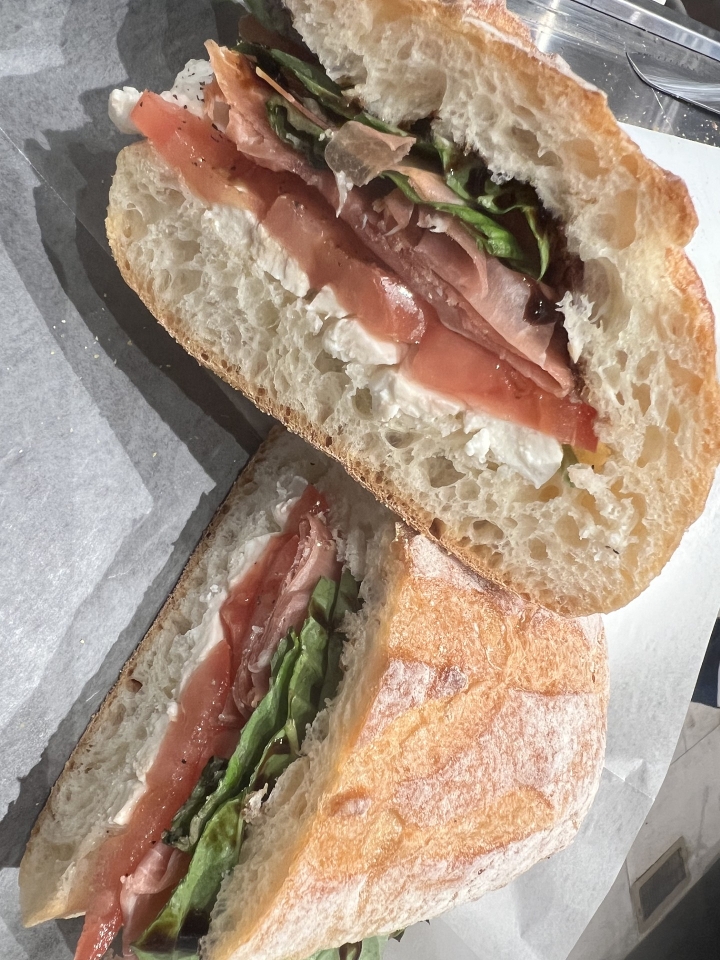 Prosciutto Sub.