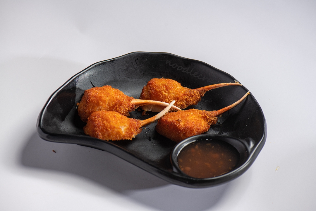 B-17 Fried Crab Claw (2 Pcs) 炸蟹鉗.