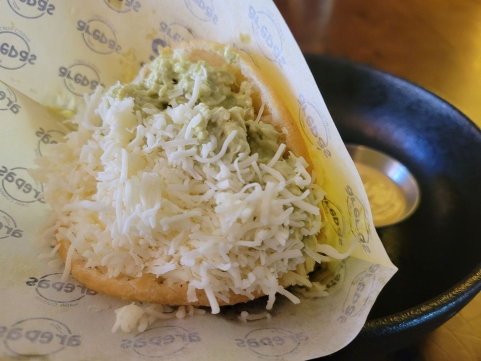 Arepa Reina Pepiada.