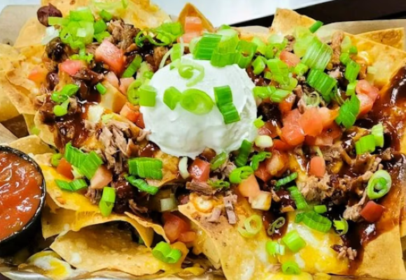 BRISKET NACHOS.