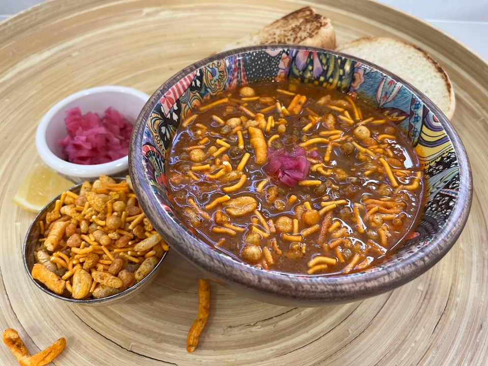 Misal Pav (Vegetarian).