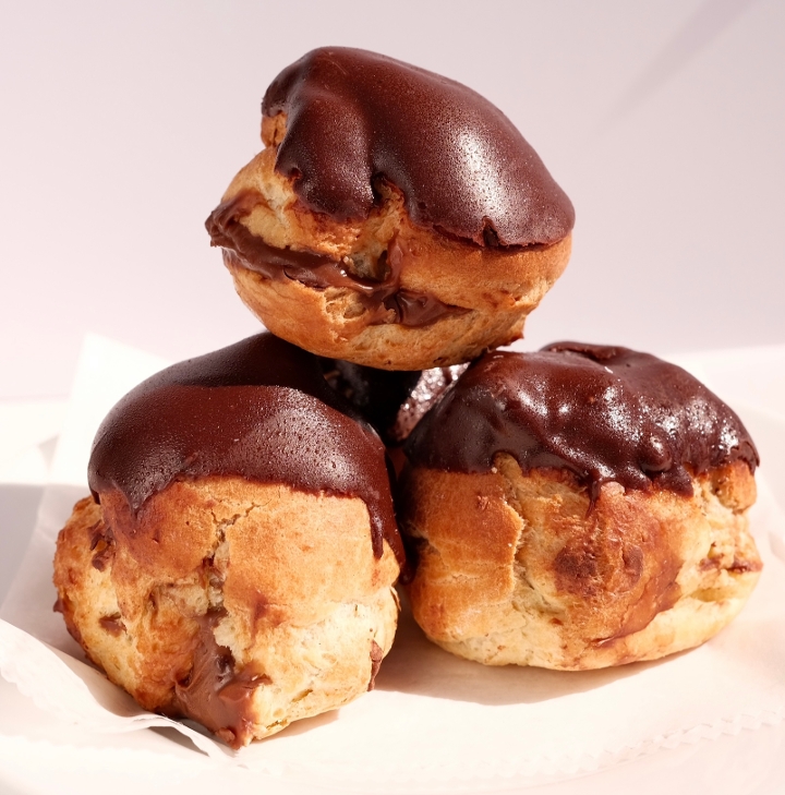 Profiterol de Chocolate.
