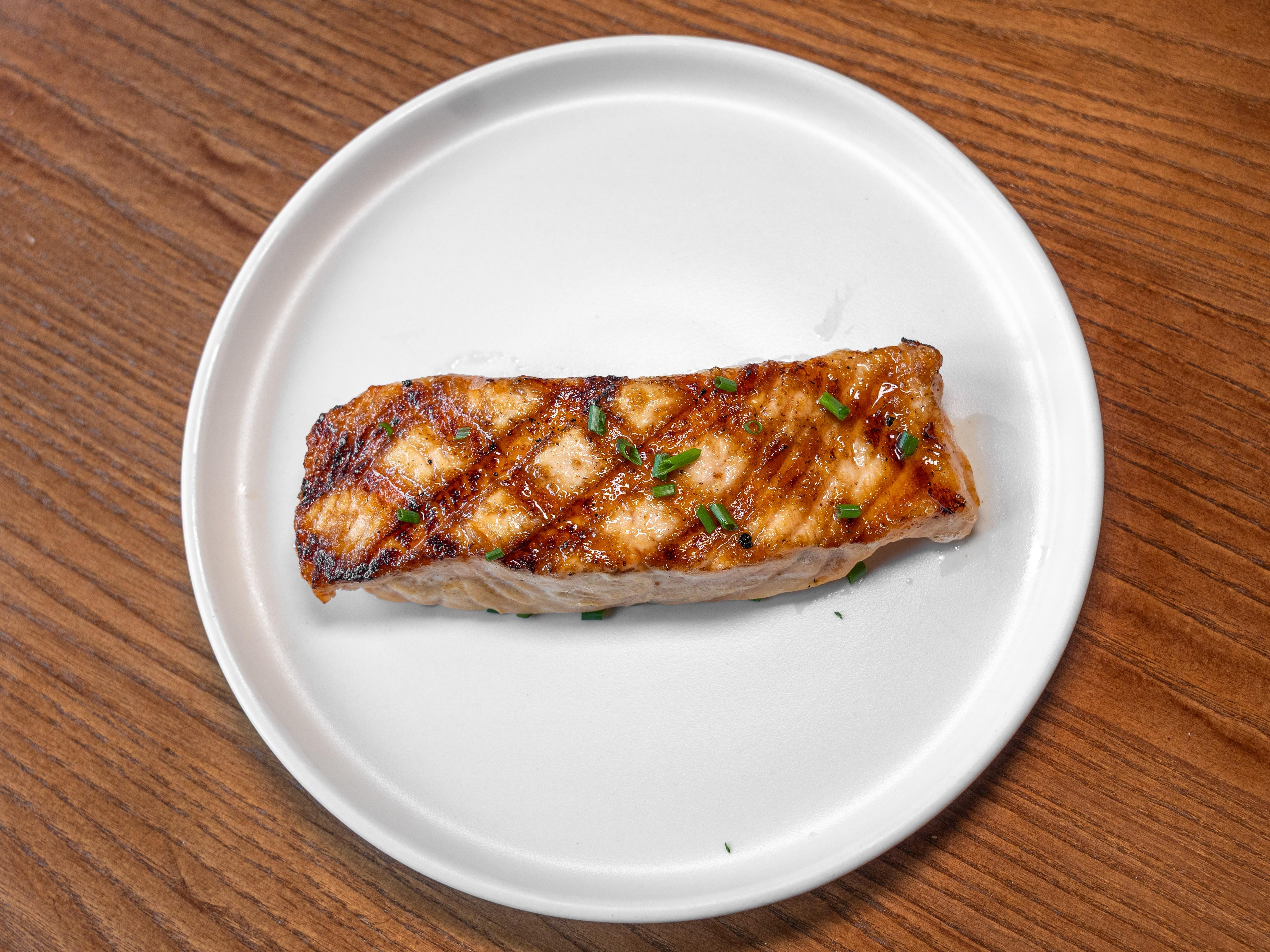 SIDE SALMON.