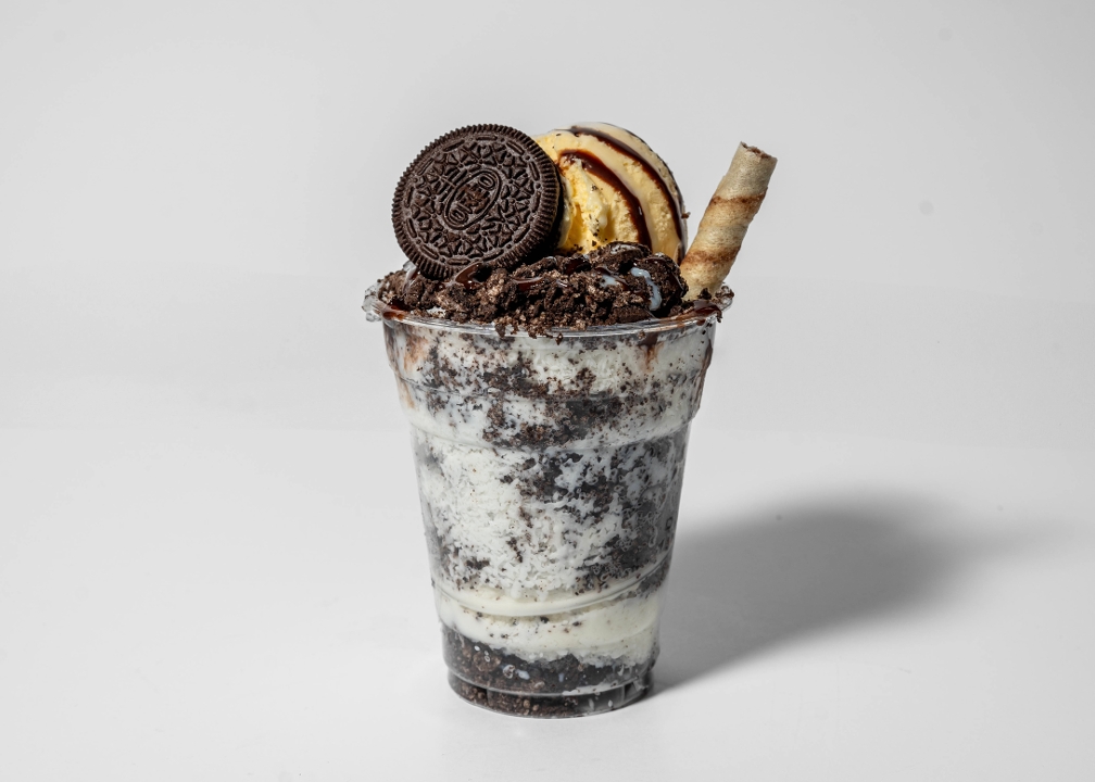 COOKIES 'N CREAM BINGSU.