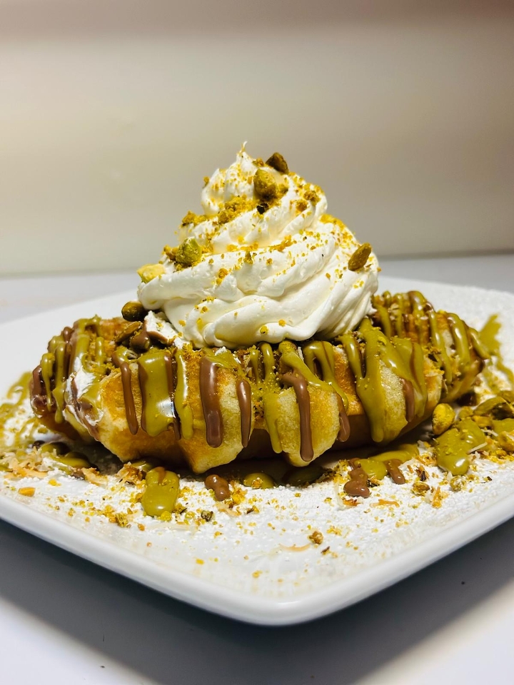 *NEW* Dubai Chocolate LiègeWaffle.