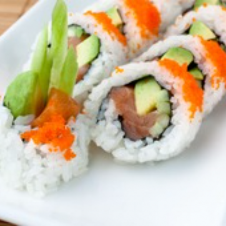 6PC Salmon Roll.