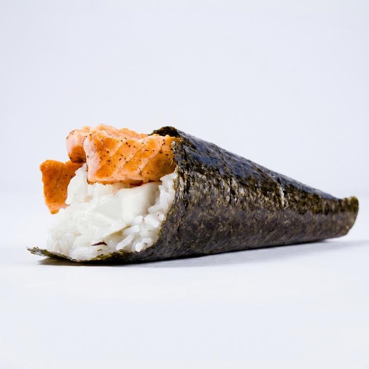 TEMAKI GRILLED SALMON.