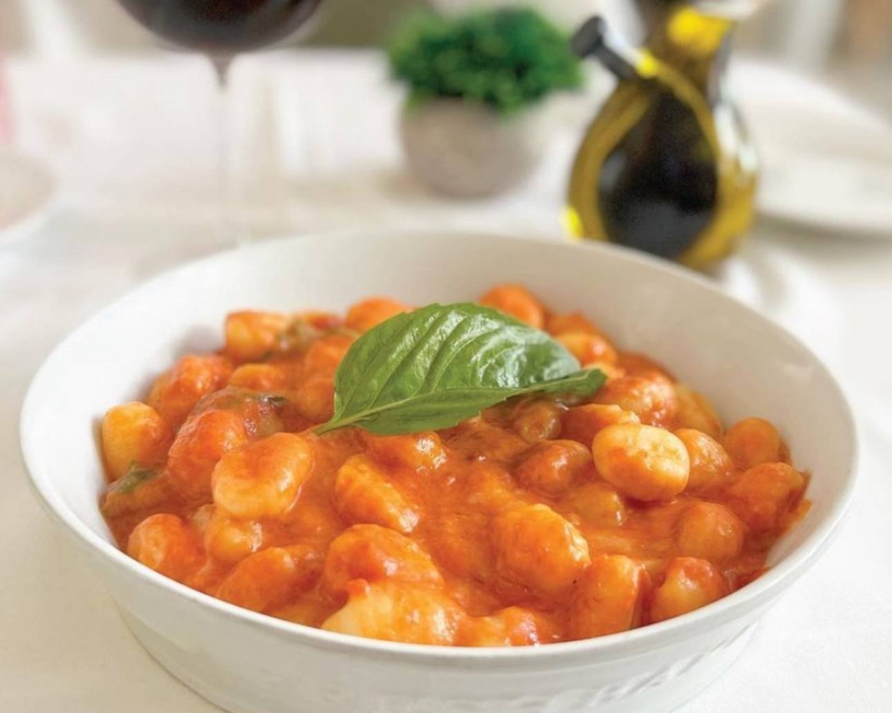 Vegan gnocchi pomodoro.
