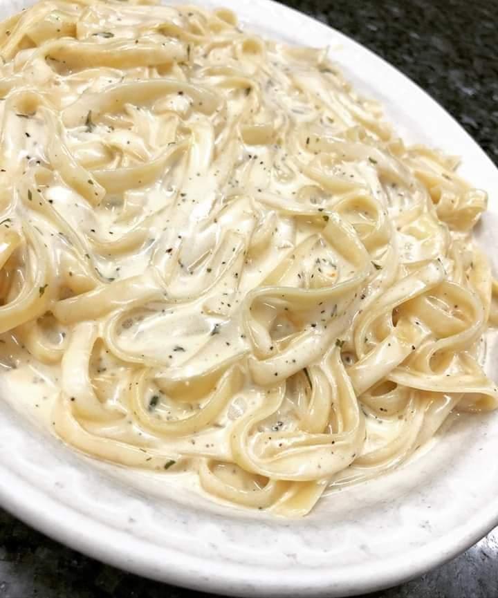 SM FETTUCCINE ALFREDO.