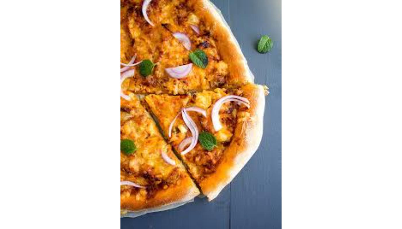 Butter Chicken Pizza (Creamy Indian Favorite).