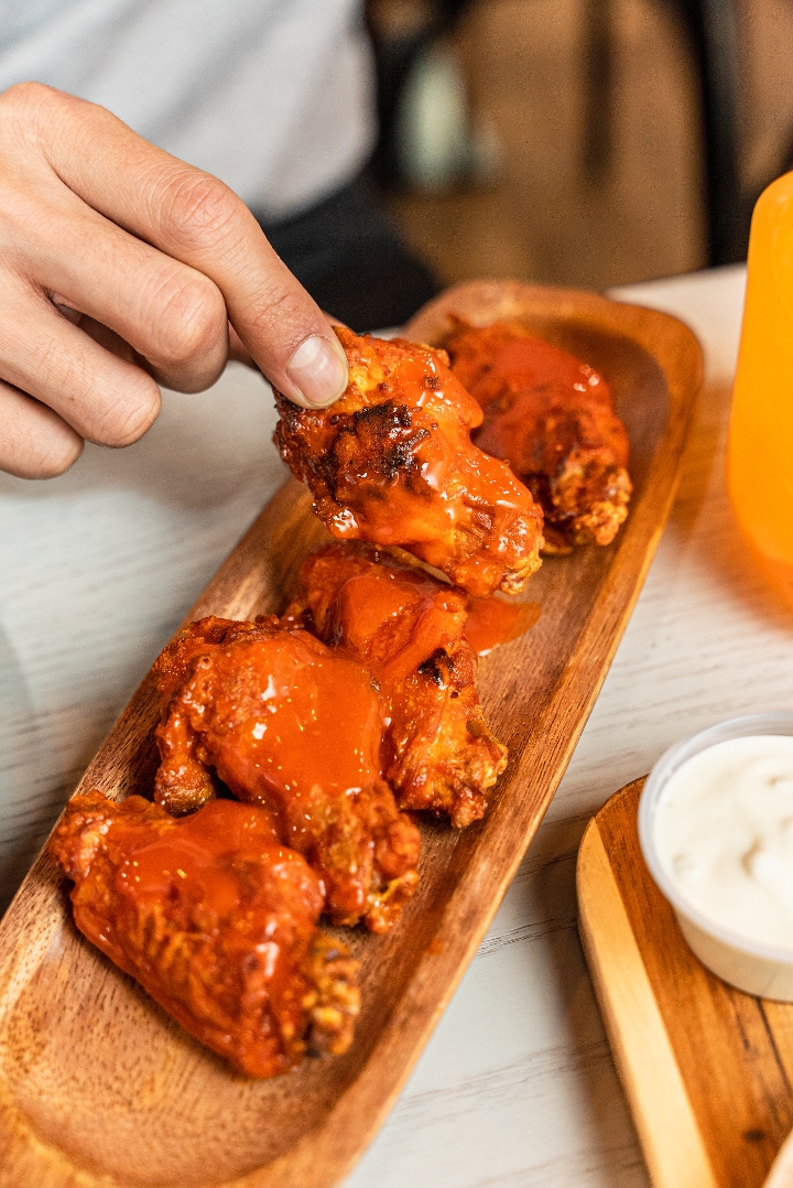 6 Wings for $5.