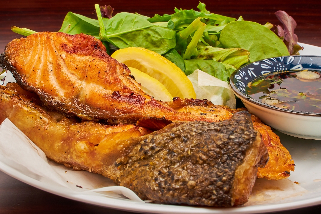 Grilled Salmon Collar (2PCS).