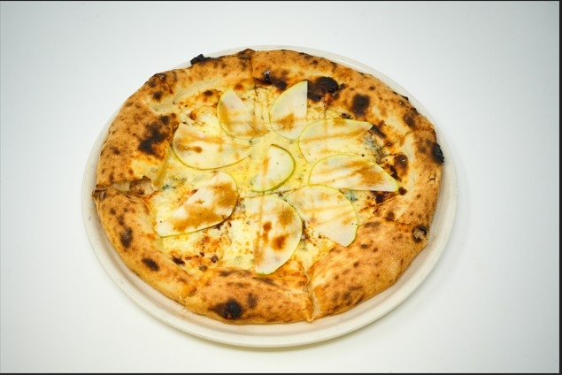 Gorgonzola e Pera Pizza.